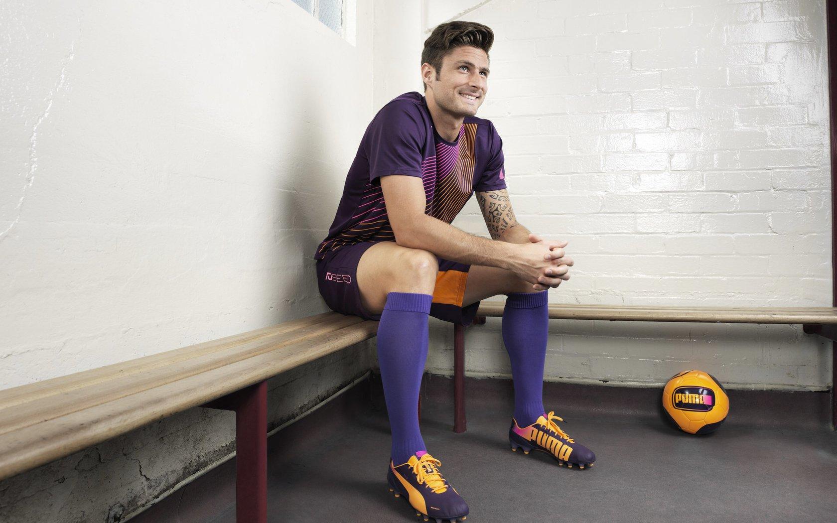 中国蝶泳新星闪耀世锦赛，刷新亚洲纪录夺金